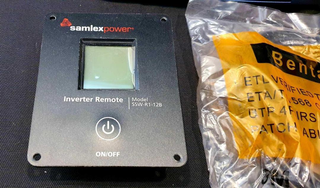 Samlex America SSW-2000-12A 2000 Watt Pure Sine Wave Inverter