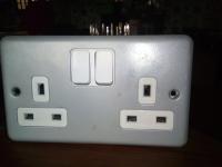 MK Y1634 2 Gang DP Switched Twin Socket 13A-img_20210209_161852-thumb